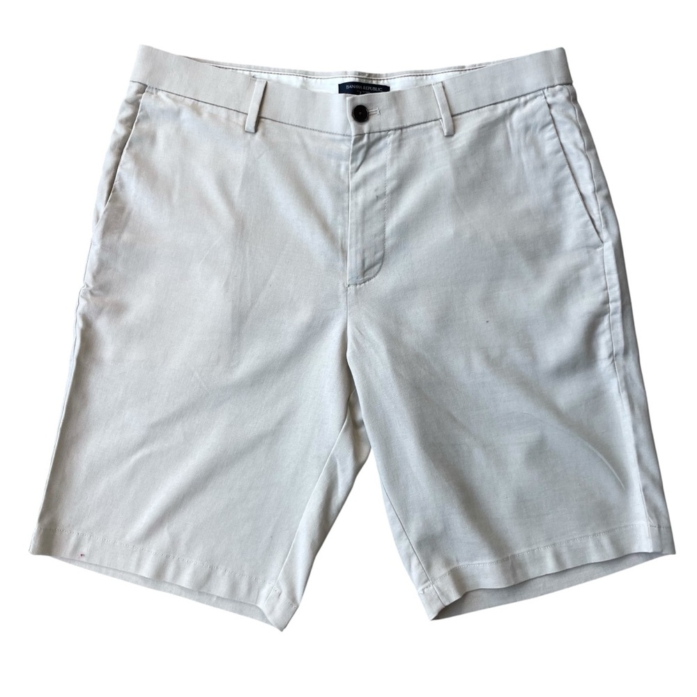 Banana Republic Men’s 11” Shorts Linen Blend Size 34 Light Beige